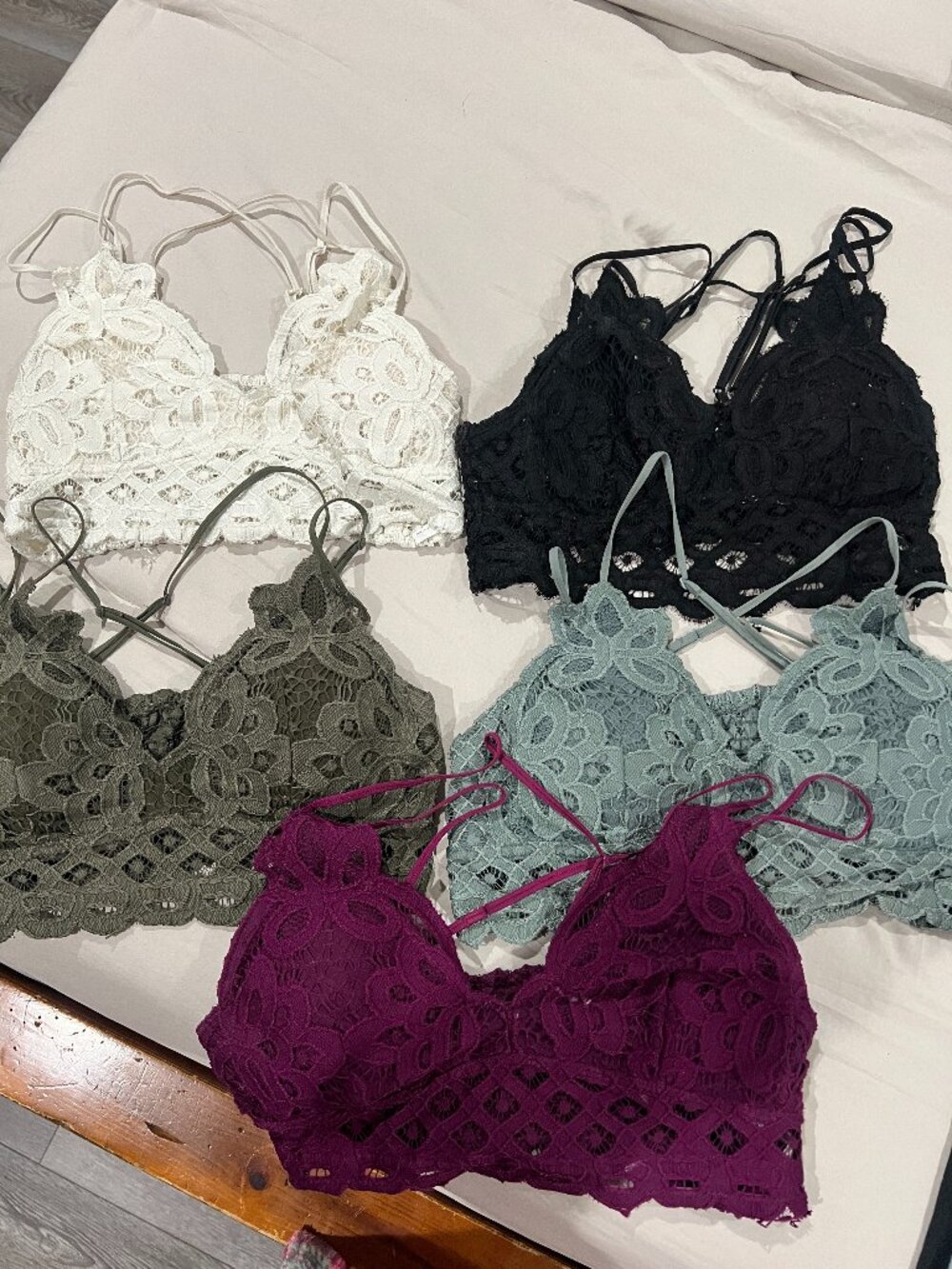 5-Pack Lace Bralettes Size Medium | Anemone & Wishlist